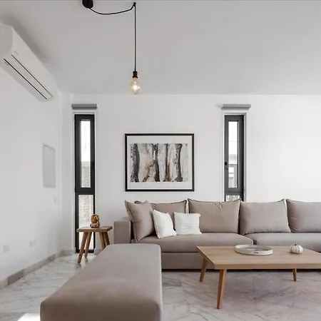 Avalon 1 5 Communal Pool Βίλα